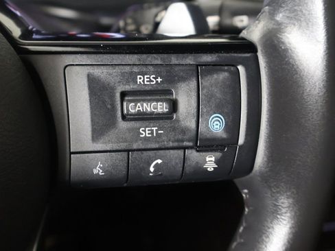 Used 2023 Nissan Rogue Platinum w/ Platinum Premium Package image 42