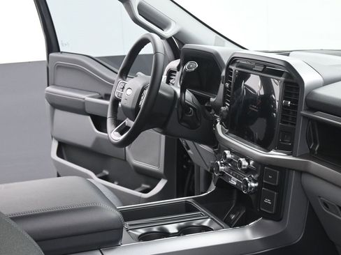 New 2025 Ford F150 XLT w/ Equipment Group 302A MID image 6