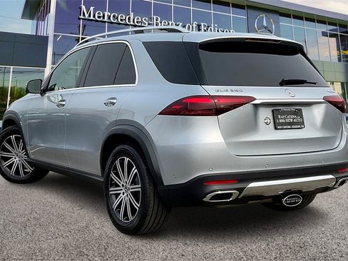 Used 2025 Mercedes-Benz GLE 350 4MATIC image 2