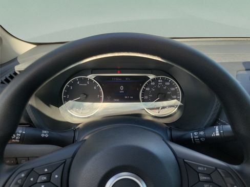 Used 2025 Nissan Sentra SV FWD image 27