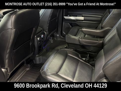 Used 2021 Ford Explorer Limited w/ Equipment Group 301A AWD/4WD image 40
