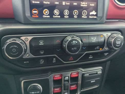 Used 2020 Jeep Gladiator Rubicon AWD/4WD image 26