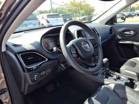 Used 2023 Jeep Cherokee Altitude Lux AWD/4WD image 15