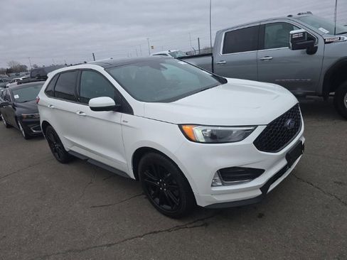 Used 2022 Ford Edge ST-Line w/ Class II Trailer Tow Package image 3