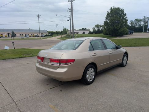 Used 2004 Honda Accord LX image 5