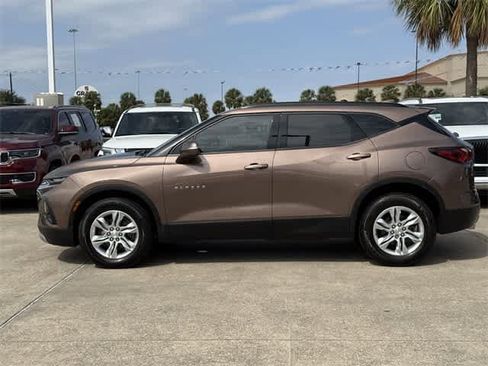 Used 2019 Chevrolet Blazer LT image 2