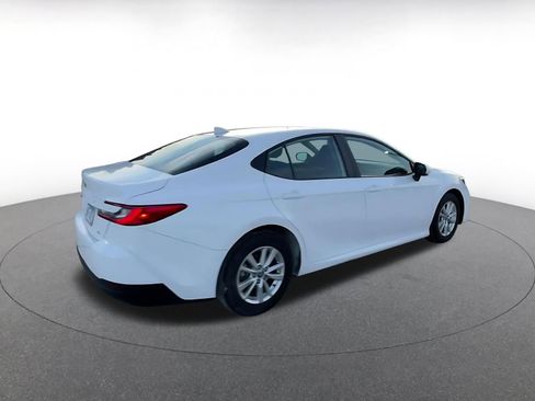 Used 2025 Toyota Camry LE image 15