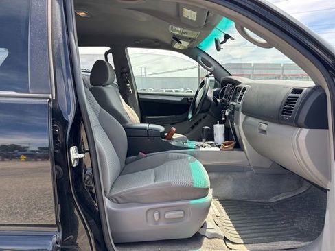Used 2006 Toyota 4Runner SR5 AWD/4WD image 13