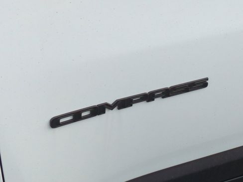 New 2026 Jeep Compass Latitude image 24