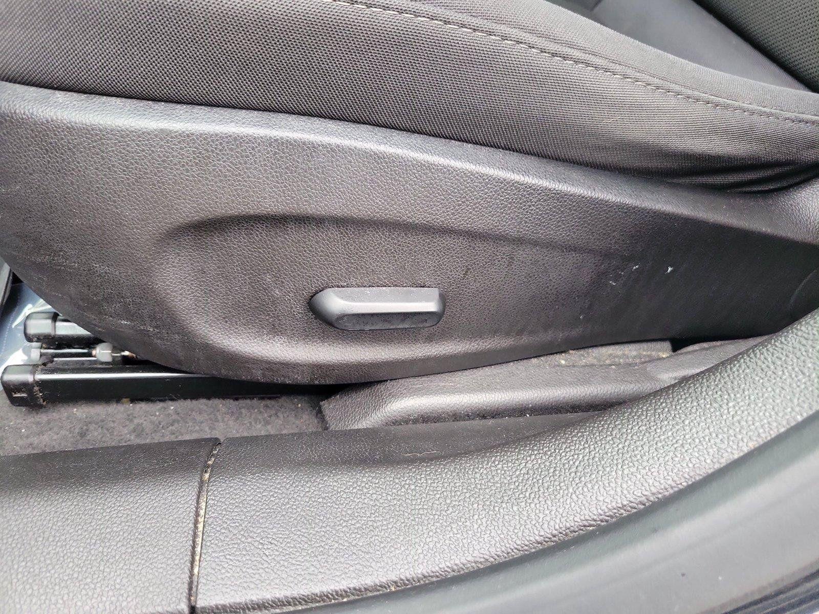 Used 2014 Chevrolet Cruze LT FWD image 15