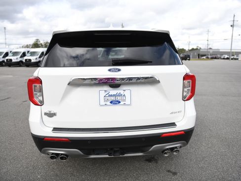 Used 2024 Ford Explorer King Ranch w/ Technology Package image 10