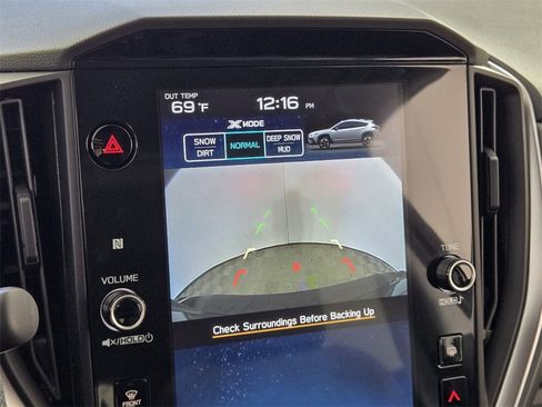 Used 2025 Subaru Crosstrek 2.0i Premium image 22