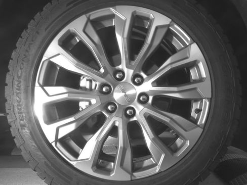 Used 2022 GMC Yukon Denali RWD image 12