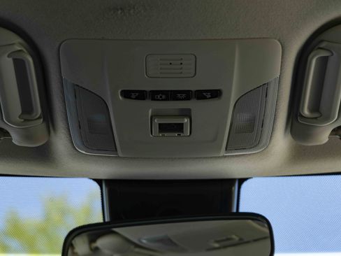 Used 2022 Toyota Corolla LE FWD image 31