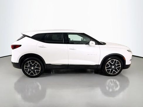 Used 2024 Chevrolet Blazer Premier w/ Enhanced Convenience Package AWD/4WD image 8