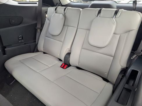 New 2026 Ford Explorer Active w/ Active Comfort Package image 15