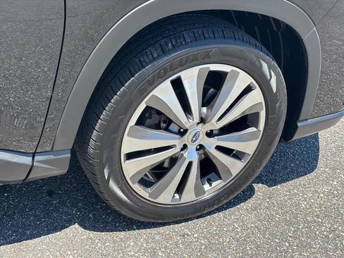 Used 2019 Subaru Ascent Limited AWD/4WD image 28