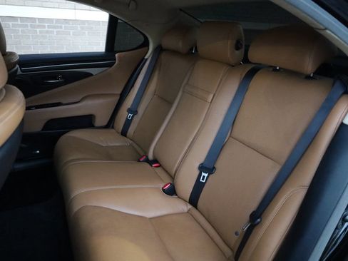 Used 2013 Lexus LS 460 4dr Sedan AWD image 22