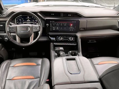 Used 2022 GMC Sierra 1500 AT4 w/ AT4 Premium Package AWD/4WD image 16