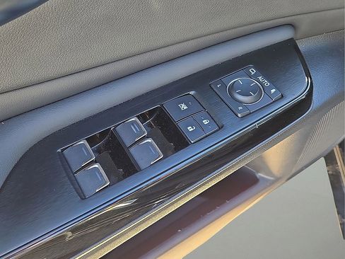 Used 2022 Lexus ES 350 w/ Premium Package image 20