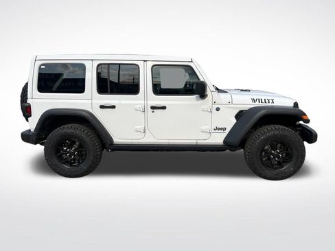 Used 2024 Jeep Wrangler Unlimited AWD/4WD image 9