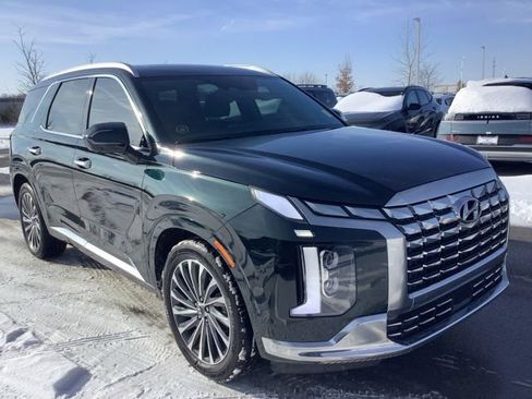 Used 2025 Hyundai Palisade Calligraphy image 3