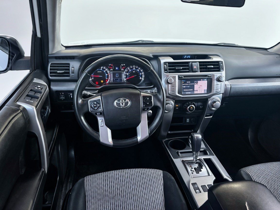 Used 2016 Toyota 4Runner SR5 AWD/4WD image 15