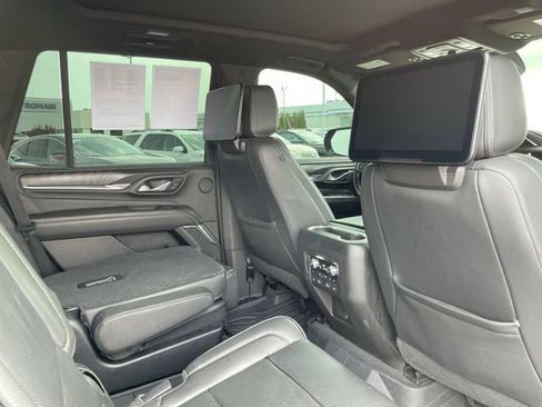 Used 2021 GMC Yukon Denali w/ Denali Premium Package AWD/4WD image 17