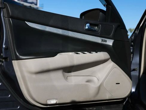 Used 2009 INFINITI G37 Journey w/ Premium Pkg image 36