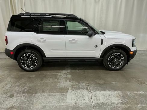 New 2025 Ford Bronco Sport Outer Banks w/ Outer Banks Tech Package+ image 2