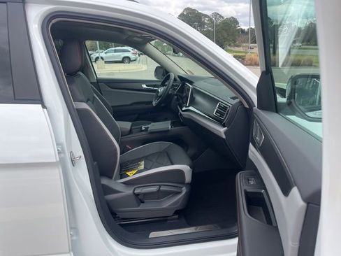 New 2026 Volkswagen Atlas Peak Edition AWD/4WD image 32