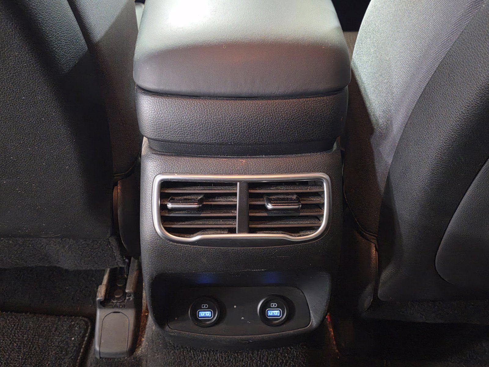 Used 2022 Hyundai Santa Fe SEL AWD/4WD image 12