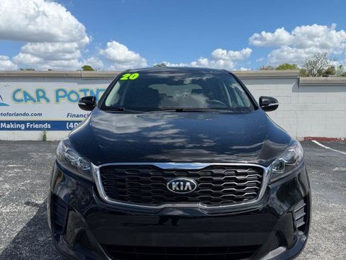 Used 2020 Kia Sorento LX FWD image 2