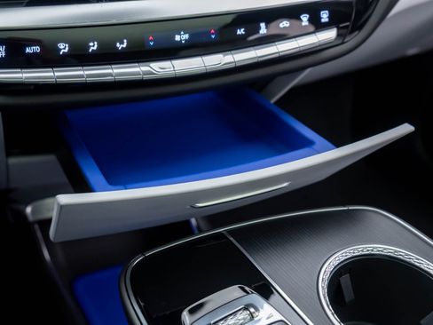 New 2026 Cadillac Lyriq Luxury image 27