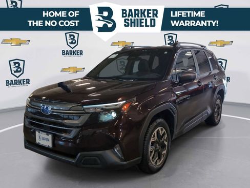 Used 2026 Subaru Forester Premium AWD/4WD image 2