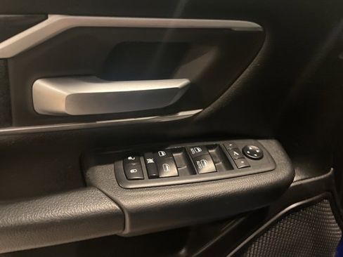 Used 2019 RAM 1500 Big Horn image 12