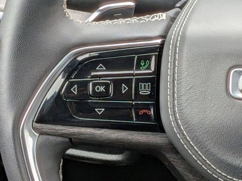 Certified 2024 Jeep Grand Cherokee Overland w/ Luxury Tech Group IV image 21