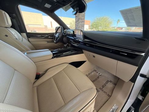 Certified 2023 Cadillac Escalade ESV Premium Luxury w/ LPO, Radiant Package image 30