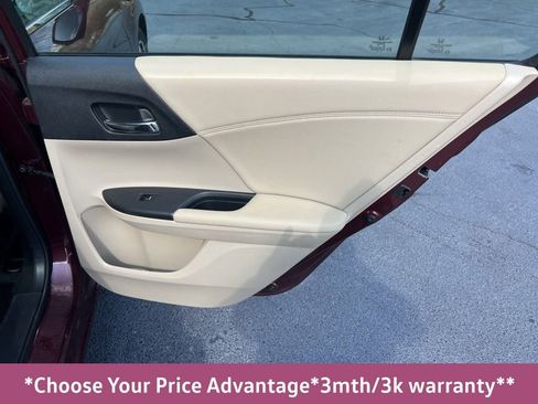 Used 2017 Honda Accord EX image 12