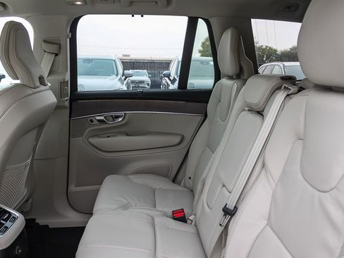 New 2026 Volvo XC90 T8 Ultra w/ Protection Package Premier AWD/4WD image 21