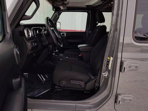 Used 2021 Jeep Wrangler Unlimited Rubicon 4xe w/ Cold Weather Group image 28