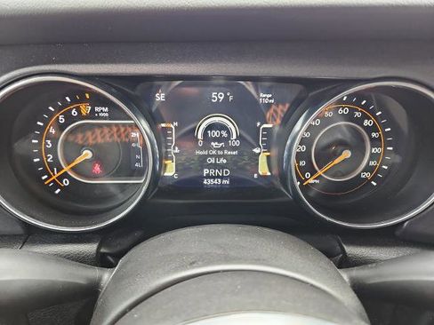 Used 2023 Jeep Gladiator Mojave w/ LED Lighting Group image 10