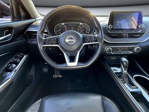 Certified 2024 Nissan Altima 2.5 SR image 8