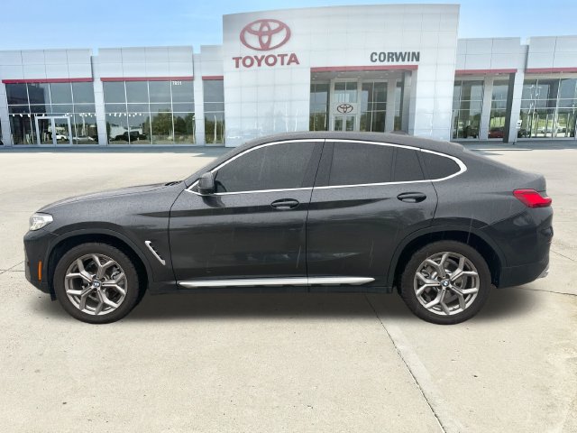 Used 2023 BMW X4 xDrive30i w/ Premium Package AWD/4WD image 2