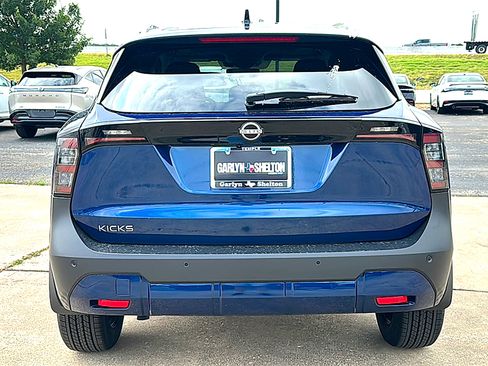 New 2026 Nissan Kicks SV w/ SV Premium Package FWD image 7