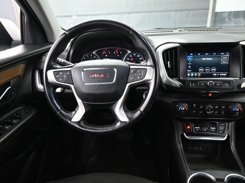 Used 2020 GMC Terrain SLE w/ Driver Convenience Package image 13