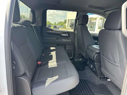 Certified 2024 Chevrolet Silverado 1500 LT AWD/4WD image 24