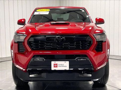 Certified 2025 Toyota Tacoma TRD Sport image 2