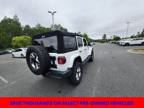 Used 2018 Jeep Wrangler Unlimited Sahara AWD/4WD image 15