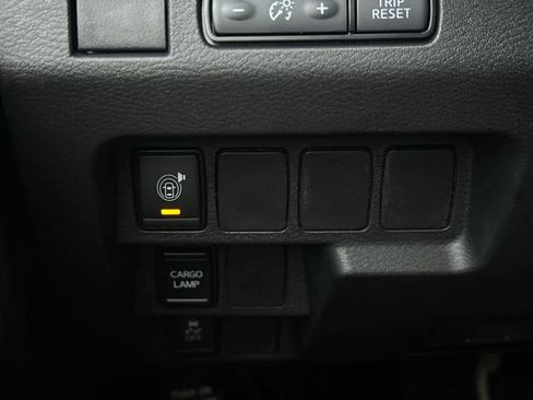 New 2026 Nissan Frontier S image 23